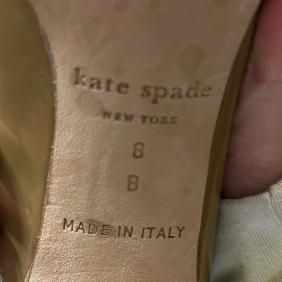 New York Women’s Neutral Heels! - Picture 8 of 9